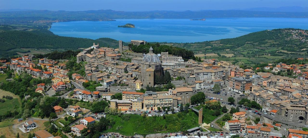 Alloggio Turistico Centro Storico Malatesta Montefiascone Exterior foto